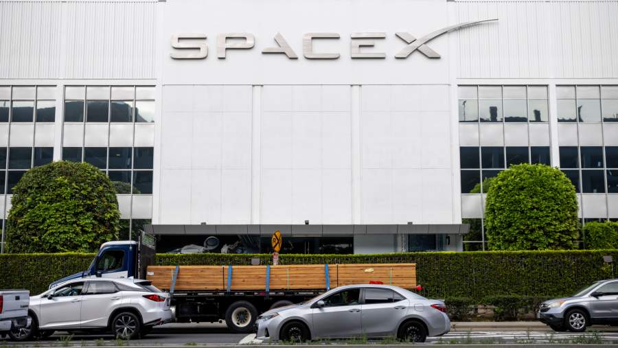 SpaceX. dok: Bloomberg