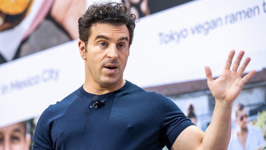 CEO Airbnb Brian Chesky Bersiap Dirikan Perusahaan AI Baru. dok: Bloomberg