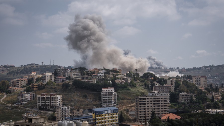 Sebuah gambar atas serangan udara di Nabatieh, Lebanon. dok: Bloomberg