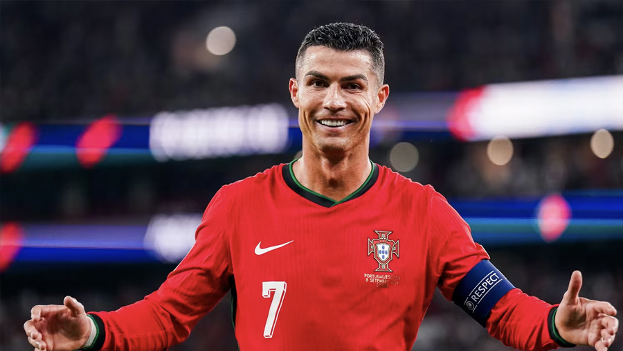 Cristiano Ronaldo (Sumber: fifa.com)