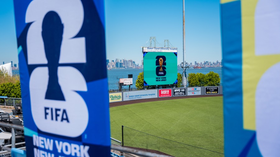Salah satu arena pertandingan Piala Dunia FIFA di Stadion Baseball Liga Minor Staten Island University Hospital Park. Angelina Katsanis/Bloomberg