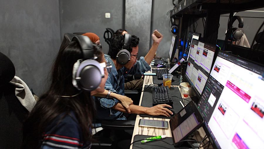 Kategori VIP yang dibanderol Rp4,5 juta justru menjadi salah satu tiket yang paling cepat terjual habis. (Bloomberg Technoz/Andrean K)