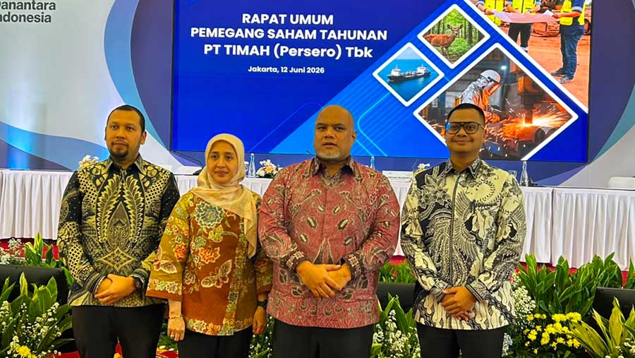 Jajaran Direksi PT Timah Tbk (TINS) Hasil RUPST 2025. (Bloomberg Technoz/Azura Yumna)
