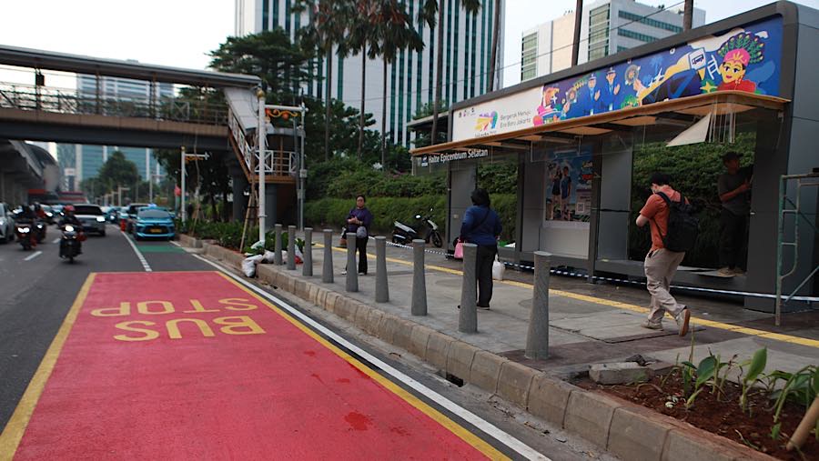 Penataan sepanjang 3,8 kilometer itu menghabiskan anggaran sebesar Rp91 miliar. (Bloomberg Technoz/Andrean Kristianto)