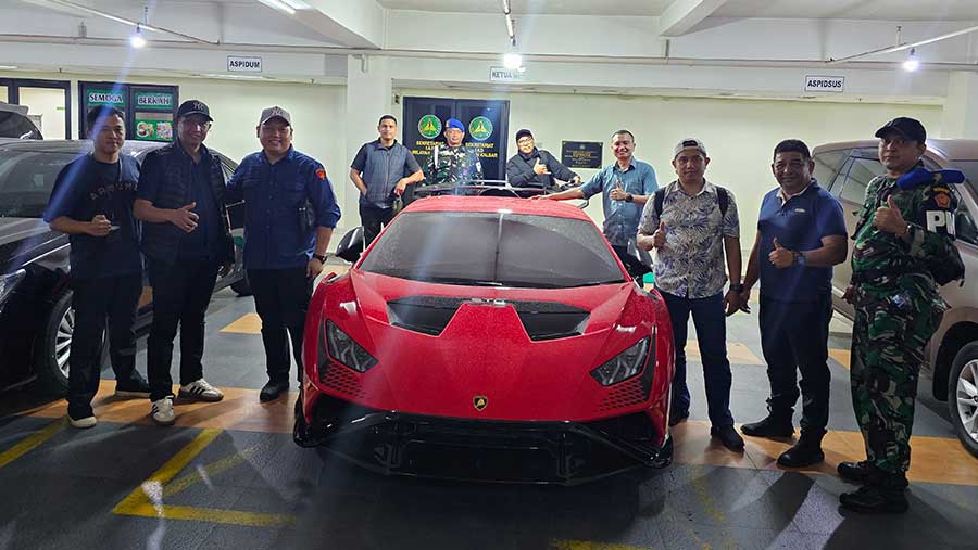 Kejaksaan Agung menyita Mobil Lamborgini. (Dok Istimewa)