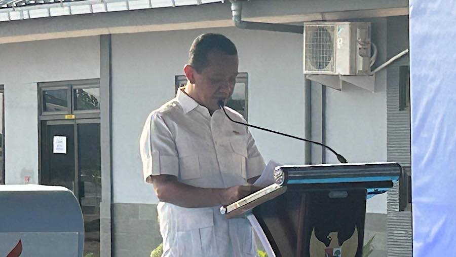 Menteri ESDM Bahlil Lahadalia saat peresmian kilang LNG mini di Tuban, Jawa Timur, Kamis (25/6/2026). (Bloomberg Technoz/Azura Yumna)