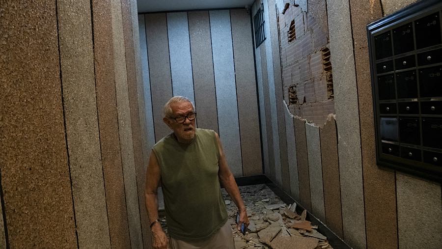 Pemerintah Venezuela mengumumkan status darurat nasional setelah dua gempa bumi besar. (Bloomberg)