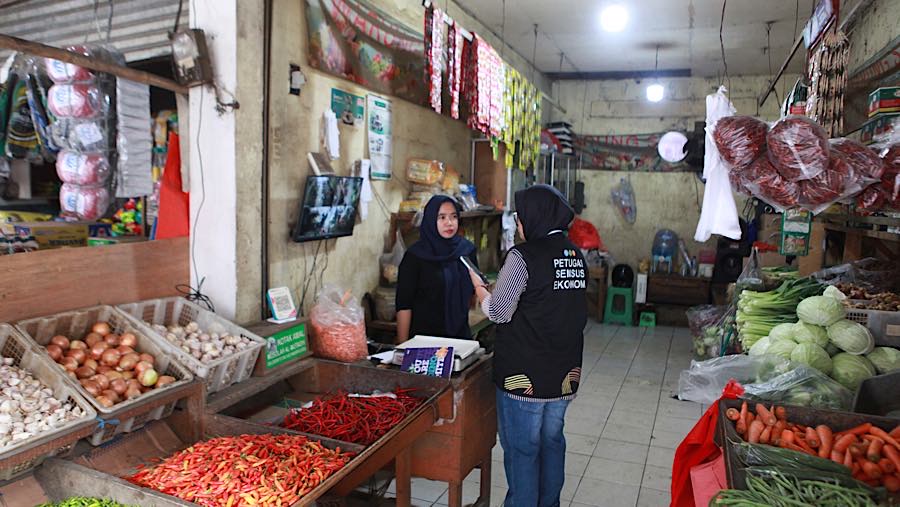 Selain itu, akan ditanyakan pula aspek penggunaan ekonomi hijau dalam aktivitas bisnis. (Bloomberg Technoz/Andrean Kristianto)