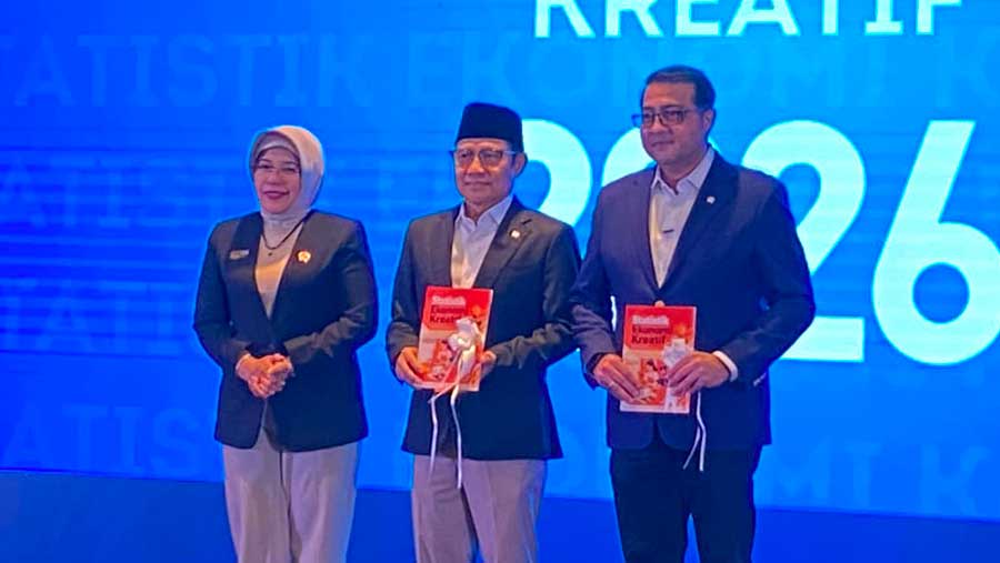 Muhaimin Iskandar, Teuku Riefky Harsya, dan Amalia Adininggar Widyasanti (Bloomberg Technoz/Dinda Decembria)