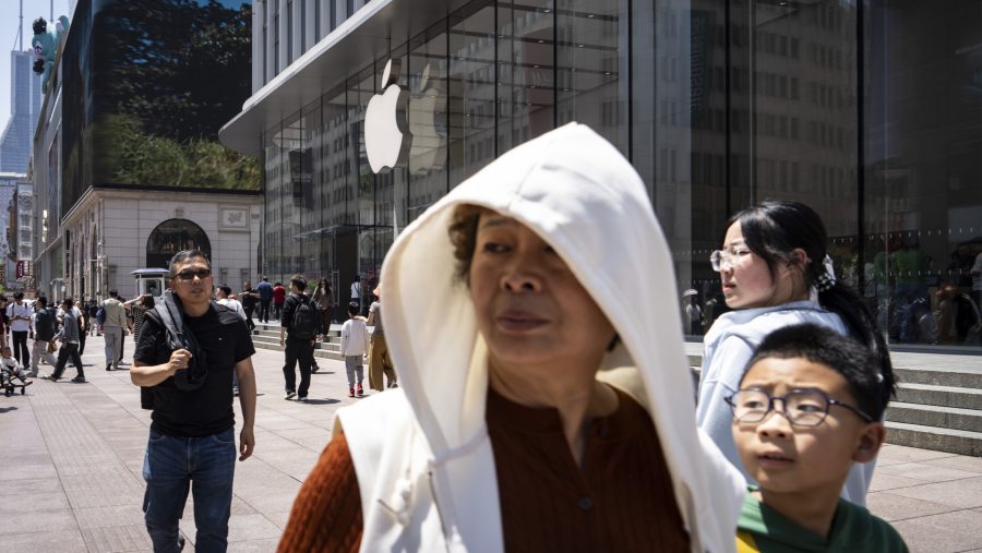Toko Apple di Shanghai, China. dok: Qilai Shen/Bloomberg