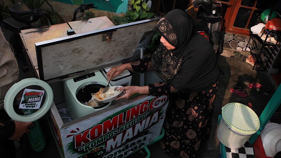 Upaya tersebut diwujudkan warga Gandaria Utara, Jakarta Selatan melalui inovasi Kompos Keliling (KOMLING). (Bloomberg Technoz/Andrean Kristianto)