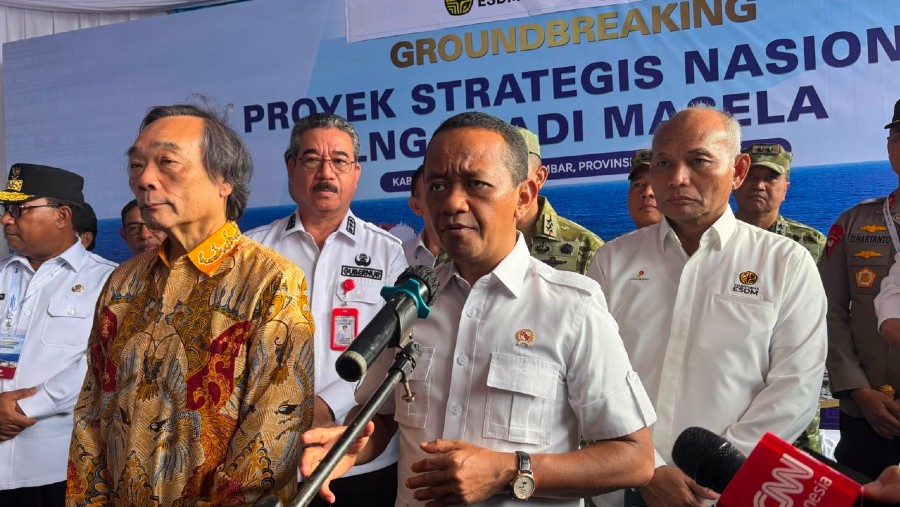 Menteri ESDM Bahlil Lahadalia usai groundbreaking proyek LNG Abadi Masela di Tanimbar, Kamis (16/7/2026)./Bloomberg Technoz-Sabrina Mulia Rhamadanty