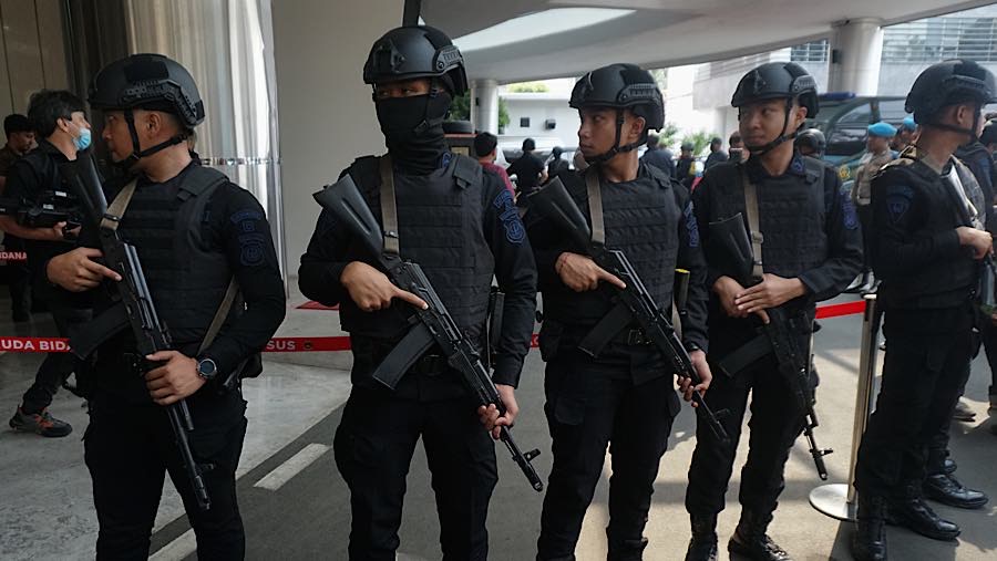 Seluruh barang bukti kabarnya berasal dari sekitar 13 lokasi penggeledahan. (Bloomberg Technoz/Andrean Kristianto)