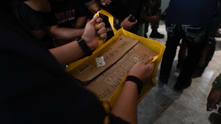 Selain pelimpahan tersangka Don Ritto, Kortas Tipikor Polri juga menyerahkan seluruh barang bukti yang telah diperoleh dalam penyidikan kasus tersebut