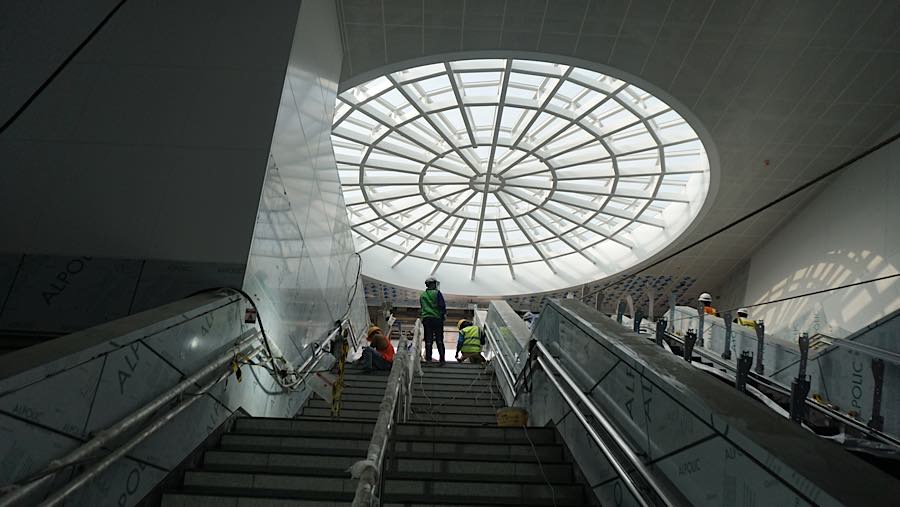 Peron Stasiun Monas berada di kedalaman sekitar 15–18 meter di bawah permukaan tanah. (Bloomberg Technoz/Andrean Kristianto)