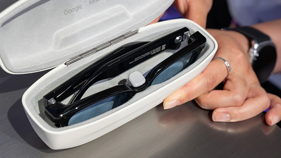 Samsung Menyatakan Kekhawatiran Privasi Terkait Kacamata Pintar Memerlukan Solusi di Tingkat Industri (Dok. Bloomberg)