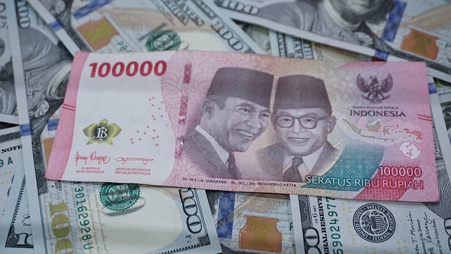 Pelemahan rupiah terjadi kala sentimen eksternal mereda dan membawa mata uang Asia bergerak di zona hijau.  (Bloomberg Technoz/Andrean Kristianto)