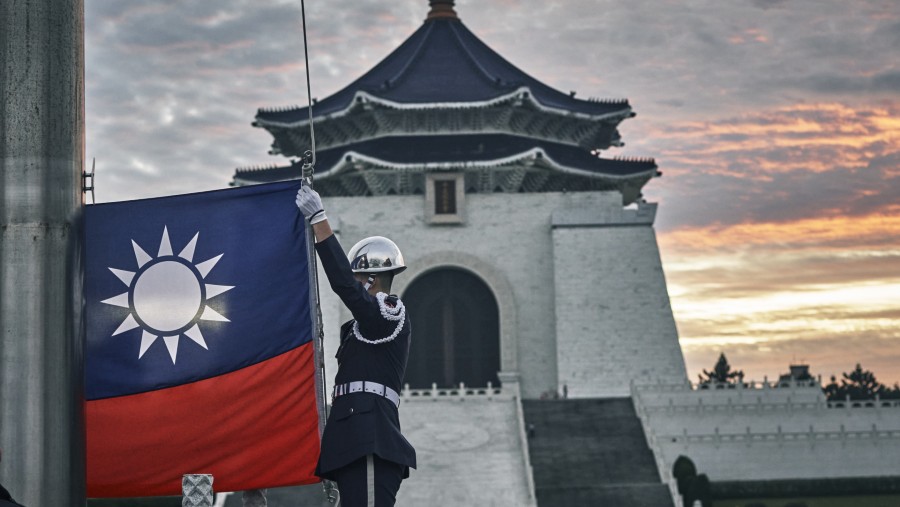 Pengibaran bendera Taiwan. dok: Bloomberg