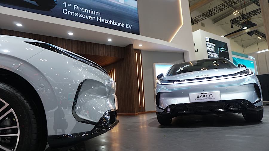 BAIC Indonesia resmi menghadirkan BAIC T1 ke pasar nasional dengan harga Rp373 juta. (Bloomberg Technoz/Andrean Kristianto)