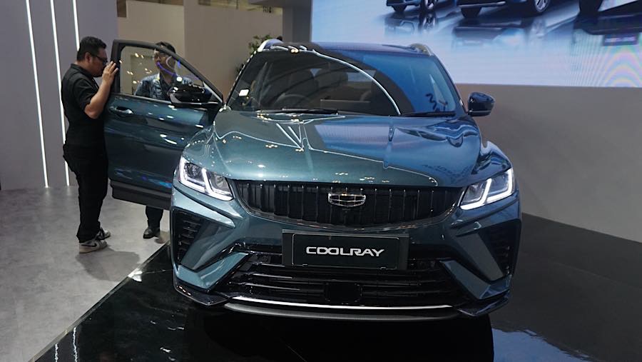 Geely Coolray dipamerkan dalam ajang pameran otomotif GIIAS 2026 di ICE BSD, Tangerang, Rabu (29/7/2026). (Bloomberg Technoz/Andrean Kristianto)