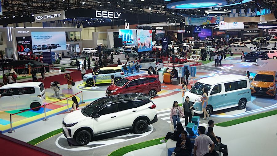 Suasana pameran otomotif GIIAS 2026 di ICE BSD, Tangerang, Rabu (29/7/2026). (Bloomberg Technoz/Andrean Kristianto)