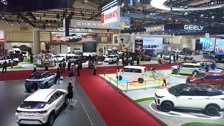 Suasana pameran otomotif GIIAS 2026 di ICE BSD, Tangerang, Rabu (29/7/2026). (Bloomberg Technoz/Andrean Kristianto)