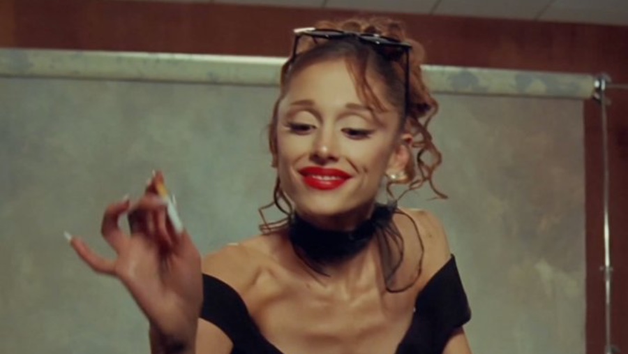 Ariana Grande di video musik Petal. (Sumber: YouTube Ariana Grande)