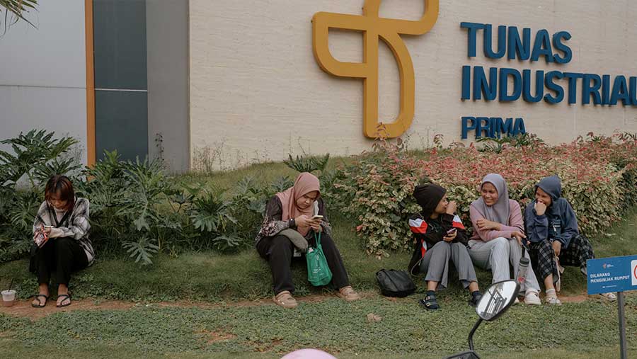 Perang dagang Trump tempatkan Batam, Indonesia, dalam peta manufaktur global (Bloomberg)