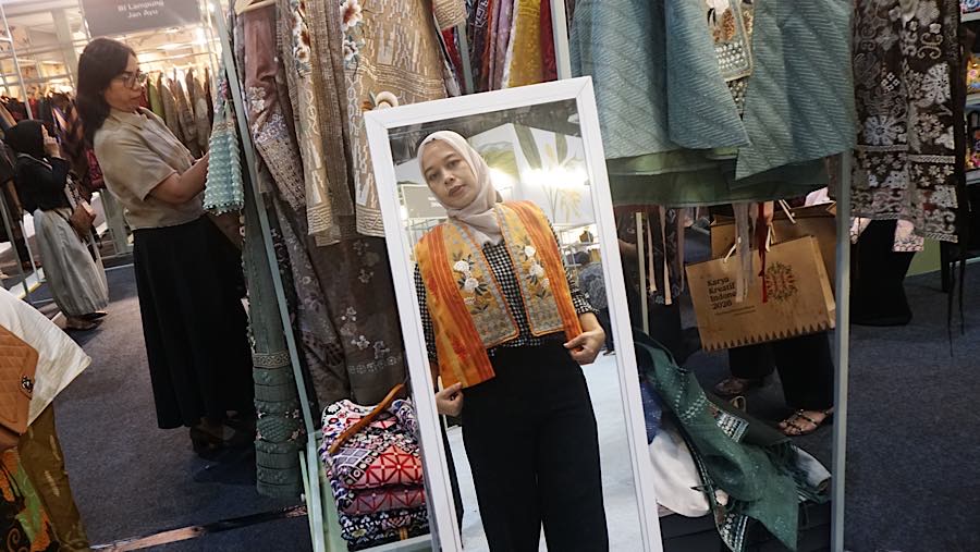 Kehadiran berbagai pelaku usaha dalam ajang ini memperlihatkan upaya memperluas peluang UMKM agar mampu berkembang dan menjangkau pasar yang luas.
