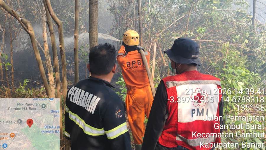 Aksi pemadaman Karhutla Banjar oleh tim gabungan, dok: Kab. Bajar, Kalsel.