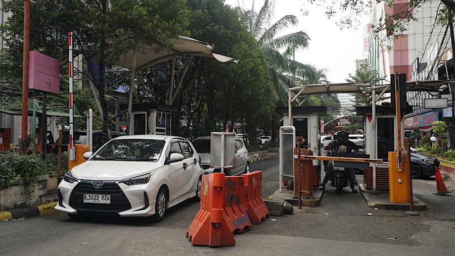 Pemprov DKI Jakarta masih melakukan pembahasan sebelum menentukan kebijakan terkait tarif (Bloomberg Technoz/Andrean Kristianto)