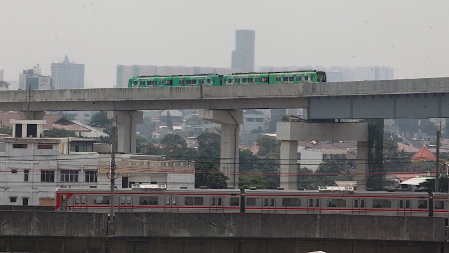 Kehadiran layanan ini menjadi bagian dari penguatan konektivitas transportasi umum yang terpusat di kawasan Manggarai. (Bloomberg Technoz/Andrean K)