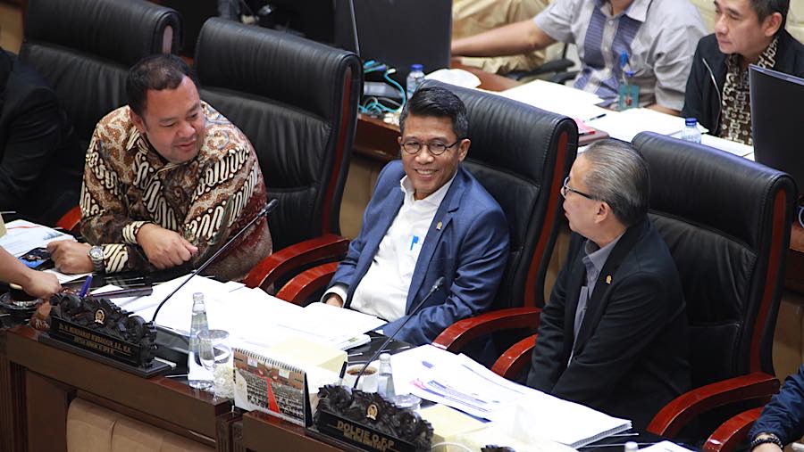 Ketua Komisi XI DPR Mukhamad Misbakhun saat memimpin uji kelayakan dan kepatutan calon Gubernur BI di DPR, Rabu (26/8/2026). (Bloomberg Technoz/Andre)