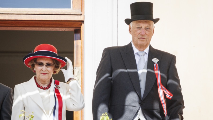 Majesty Queen Sonja and His Majesty King Harald of Norway. (Sumber: Bloomberg)