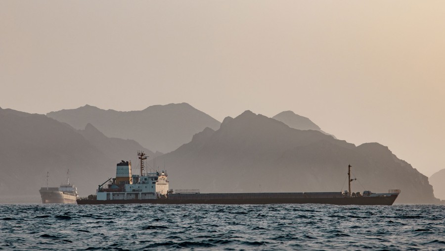 Kapal tanker minyak di Teluk Oman./dok. Bloomberg