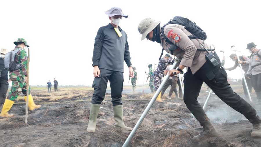 Polri bersama tim gabungan perkuat menangani karhutla di Kalimantan Selatan (Dok. Humas Polri)