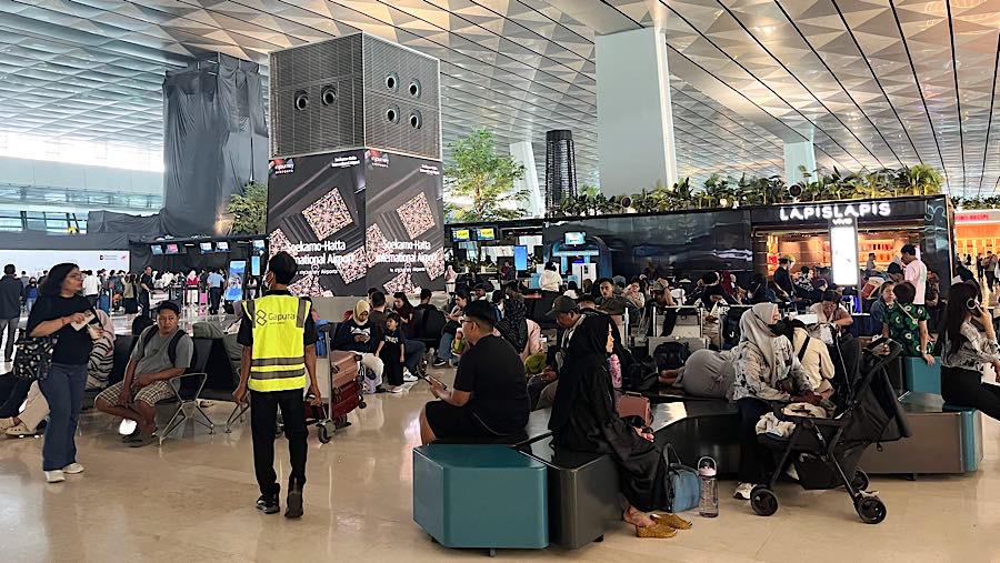 Suasana Terminal 3 Bandara Soekarno-Hatta kembali normal usai penutupan sementara pada Selasa (8/9/2026) (Bloomberg Technoz/Syailendra Hafiz Wiratama)