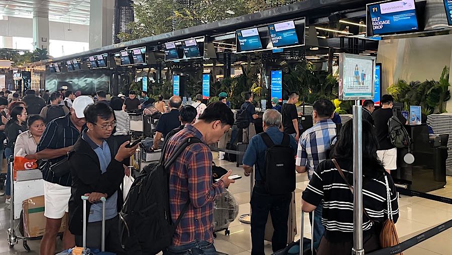 Suasana Terminal 3 Bandara Soekarno-Hatta kembali normal usai penutupan sementara pada Selasa (8/9/2026) (Bloomberg Technoz/Syailendra Hafiz Wiratama)