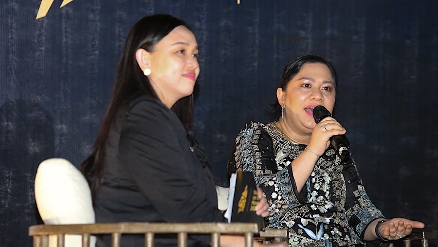 Direktur Keuangan dan Manajemen Risiko Antam, Arini Kasmira saat berbicara dalam Intimate Dinner Women on The Move 2026 di Lombok, Sabtu (12/9/2026).