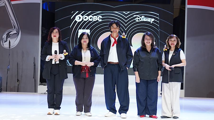 Peluncuran Kartu Kredit OCBC Nyala Platinum edisi Mickey Mouse. (dok. OCBC)