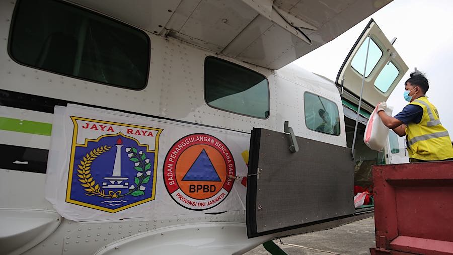 Operasi Modifikasi Cuaca telah dilakukan sejak 18 September dengan penerbangan pada ketinggian 8.000 hingga 10.000 kaki. (Bloomberg Technoz/Andrean K)