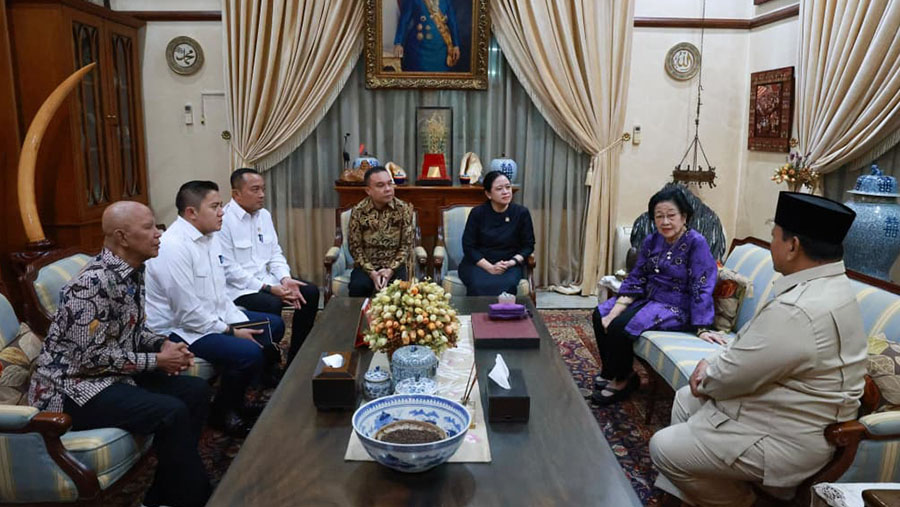 Presiden Prabowo Subianto kunjungi Ketua Umum PDIP Megawati Soekarnoputri. (Dok. BPMI)