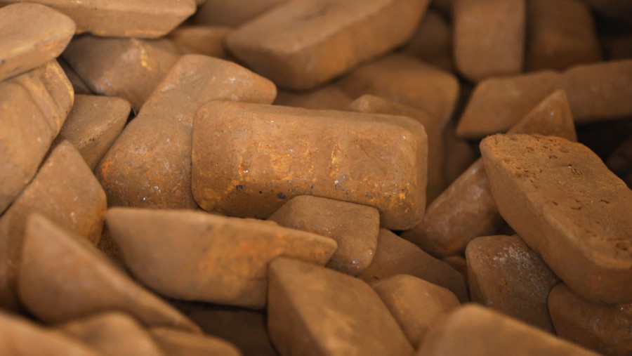 Tumpukan pig iron./Bloomberg-Kiyoshi Ota