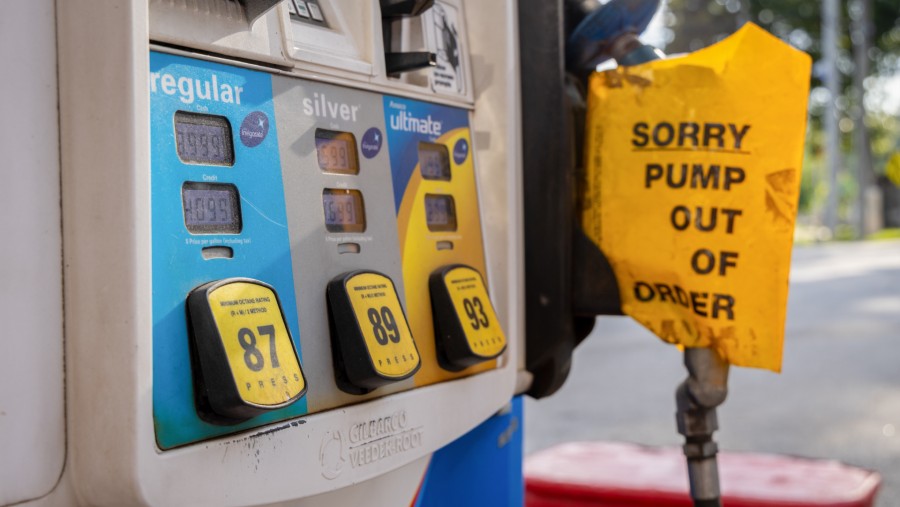 Pompa bensin yang rusak di SPBU Texaco di Atlanta, Georgia, AS./Bloomberg-Dustin Chambers
