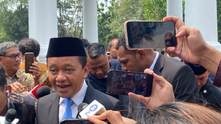 Menteri ESDM Bahlil Lahadalia di kompleks Istana Negara, Kamis (1/10/2026)./Bloomberg Technoz-Dovana Hasiana