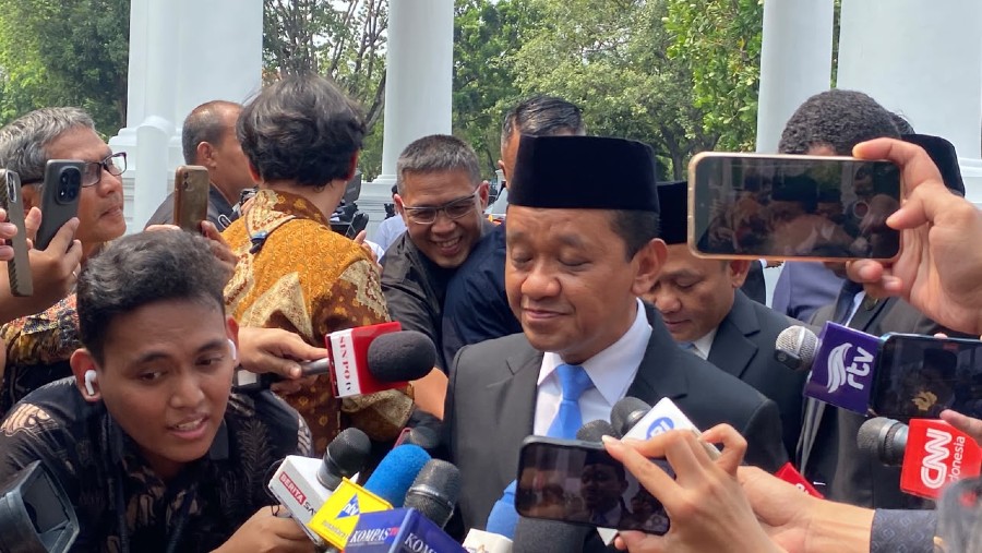 Menteri ESDM Bahlil Lahadalia di kompleks Istana Negara, Kamis (1/10/2026)./Bloomberg Technoz-Dovana Hasiana