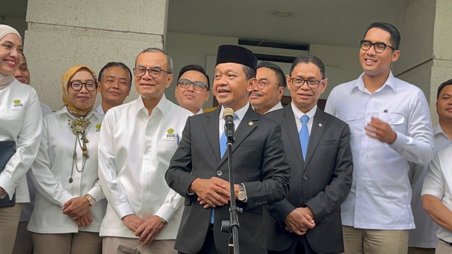 Menko Hilirisasi dan Transisi Energi sekaligus Menteri ESDM Bahlil Lahadalia. (Bloomberg Technoz/Sabrina Mulia)