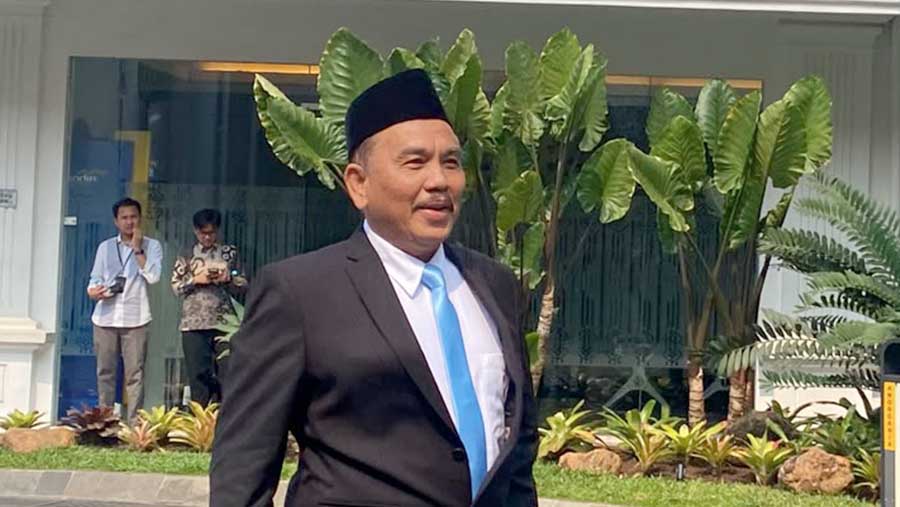 Syahganda Nainggolan di Istana (02/10/2026). (Bloomberg Technoz/Dovana Hasiana)
