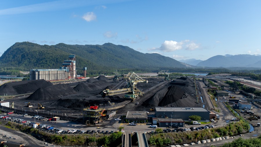Trigon Pacific Terminal, yang memuat batu bara metalurgi dan termal serta kokas minyak bumi./Bloomberg-James MacDonald