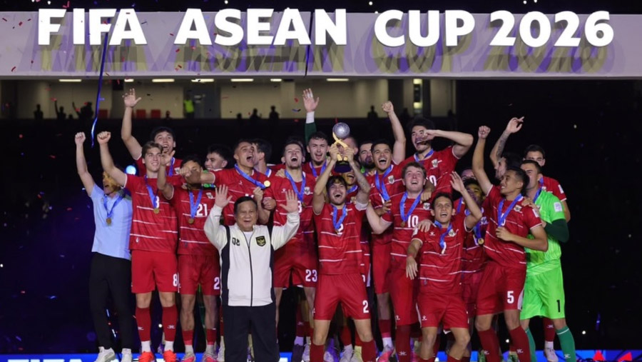 Presiden Prabowo Subianto bersama Timnas Indonesia di FIFA ASEAN Cup 2026 (Sumber: instagram @presidenrepublikindonesia dan @prabowo)